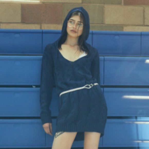 XSOLDX LOVE & LEMONS KNITZ CHARLOTTE SWEATER DRESS - Picture 1 of 6